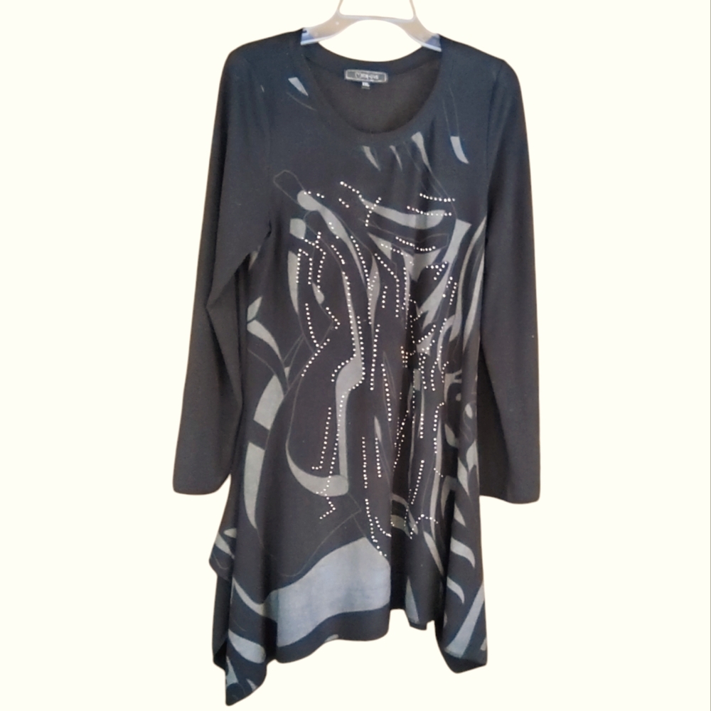 MINKAS Black Long Sleeve Tunic with Asymmetrical Hem and Relaxed Fit - Picture 8 of 9